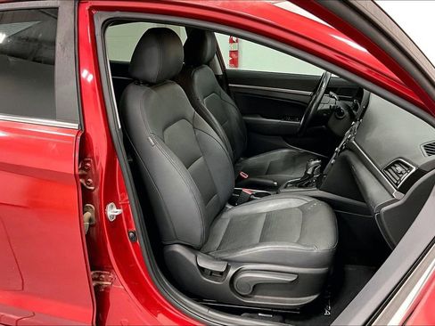 Used 2017 Hyundai Elantra Limited w/ Limited Tech Package 04 image 10