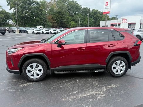Used 2025 Toyota RAV4 LE AWD/4WD image 3
