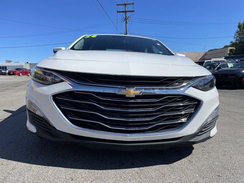 Used 2024 Chevrolet Malibu LT FWD image 8