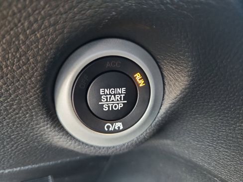 New 2026 Chrysler Pacifica Select image 31