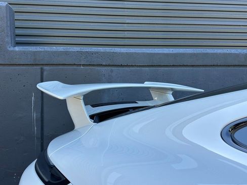 Certified 2025 Porsche 911 Carrera RWD image 18