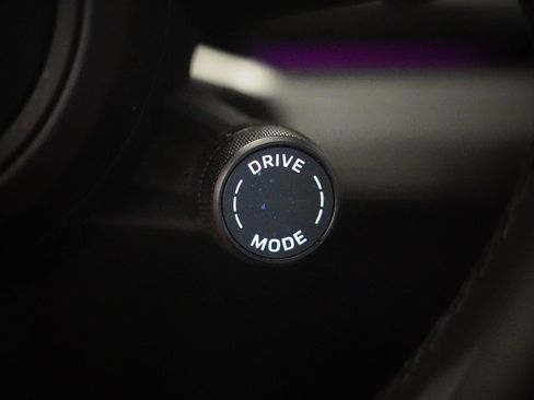 Used 2025 Porsche Panamera 4 AWD/4WD image 18