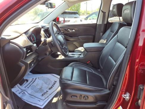 Used 2020 Chevrolet Traverse High Country FWD image 21