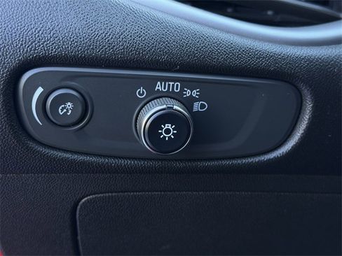 Used 2024 Chevrolet Malibu LT image 22