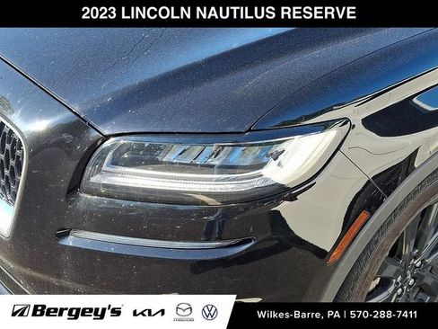 Used 2023 Lincoln Nautilus Reserve w/ Monochromatic Package AWD/4WD image 11