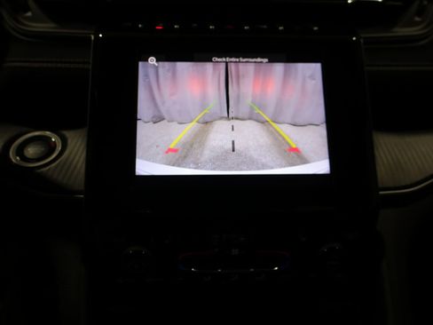 Used 2023 Jeep Grand Cherokee Altitude image 28