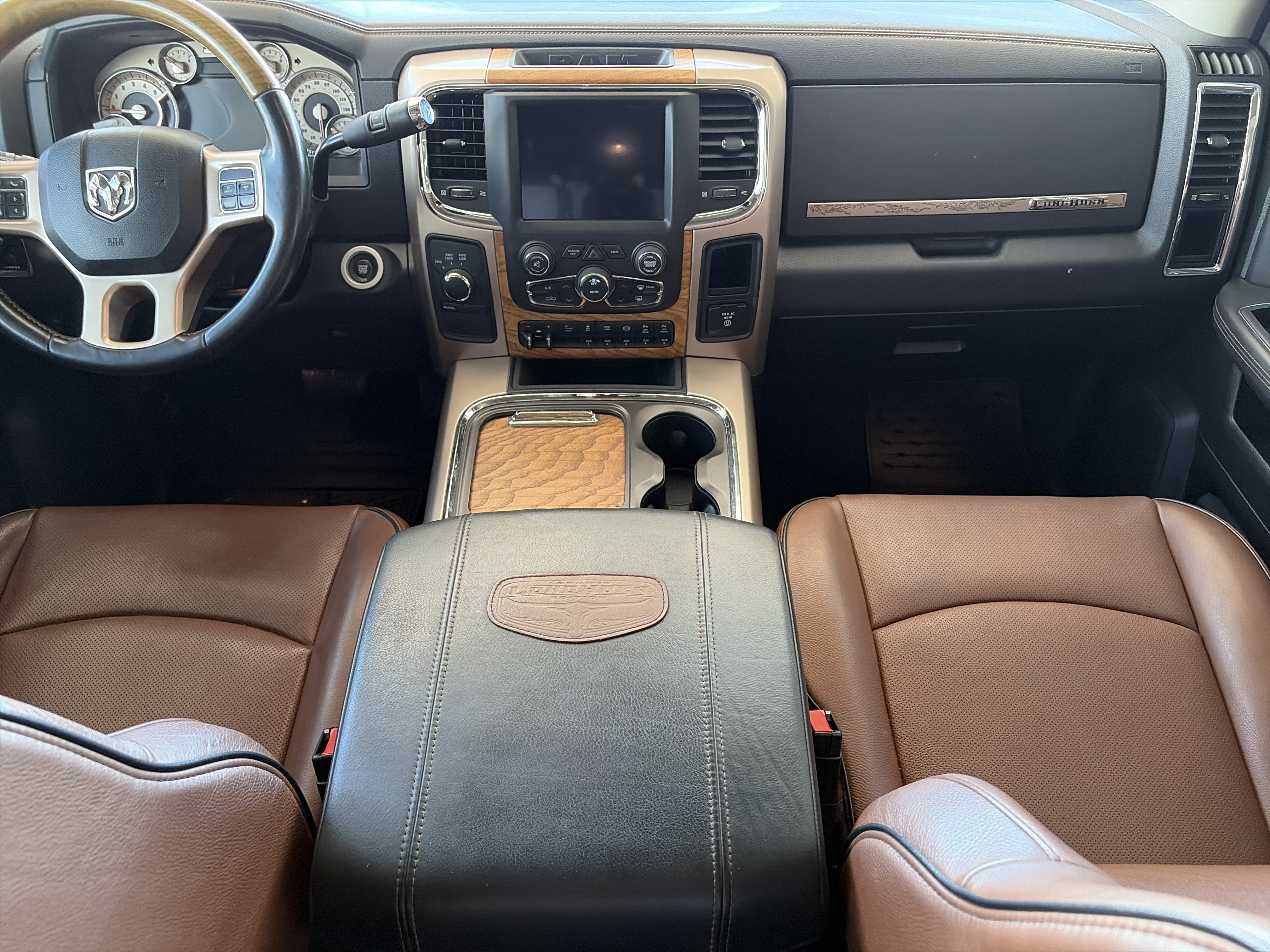 Used 2018 RAM 3500 Laramie Longhorn w/ Cold Weather Group AWD/4WD image 13