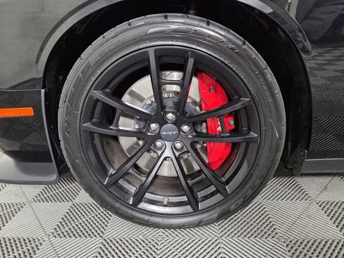 Used 2023 Dodge Challenger SRT Hellcat image 9
