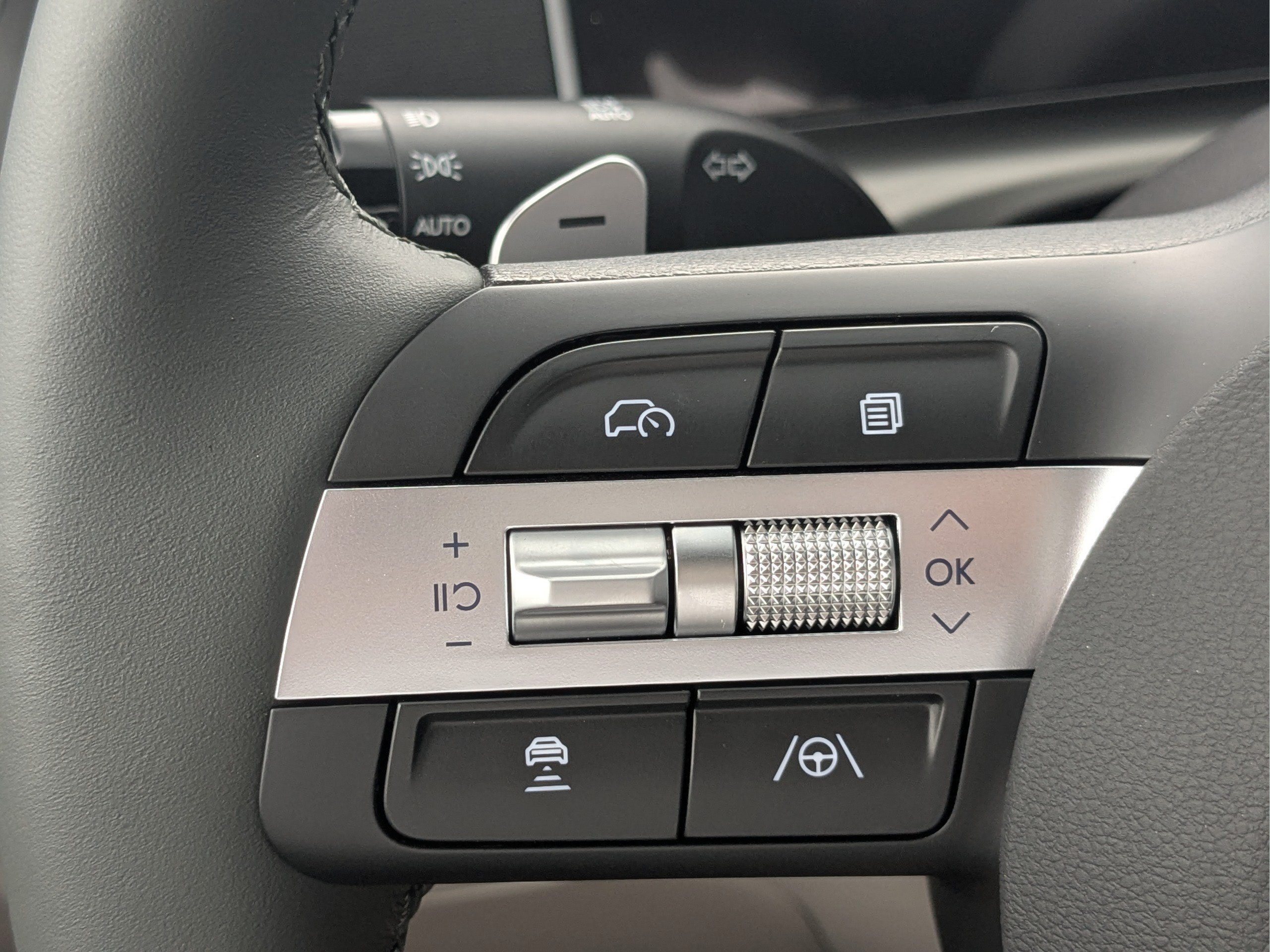New 2026 Hyundai Tucson Limited FWD image 31