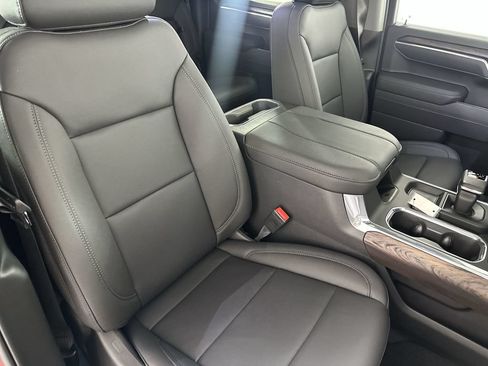 Used 2026 GMC Sierra 1500 SLT w/ SLT Premium Package AWD/4WD image 29