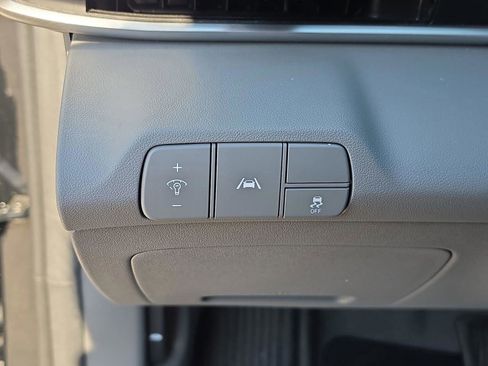 Used 2023 Hyundai Elantra SEL w/ Convenience Package image 31