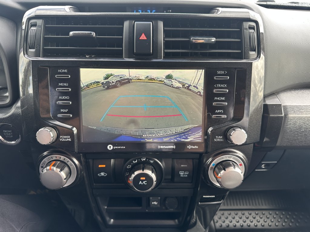 Used 2020 Toyota 4Runner Venture w/ Moonroof Package AWD/4WD image 16