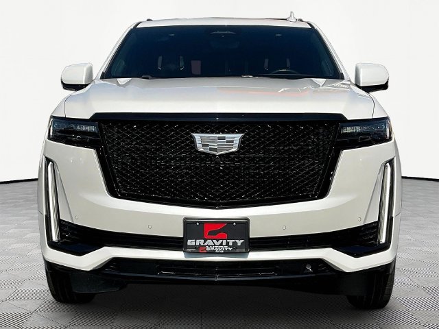 Used 2021 Cadillac Escalade Sport Platinum AWD/4WD image 2