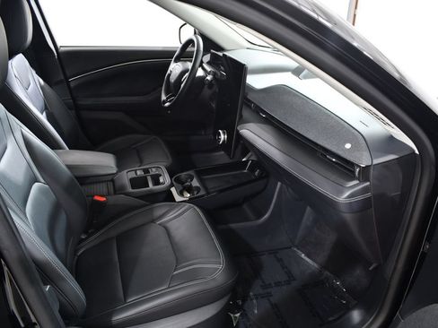 Used 2025 Ford Mustang Mach-E Premium AWD/4WD image 10