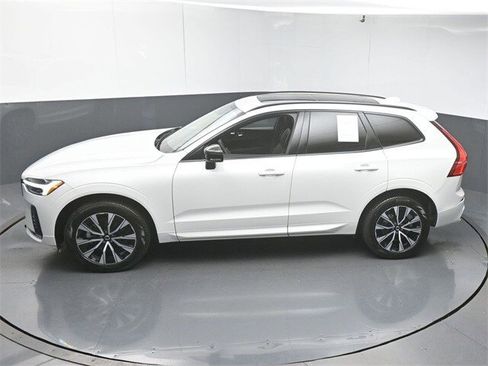 Certified 2024 Volvo XC60 B5 Core image 46