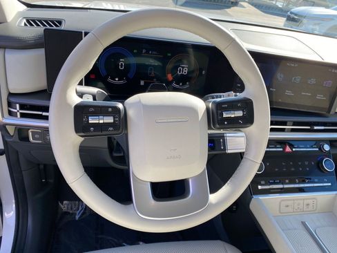 Used 2025 Hyundai Santa Fe SEL image 30