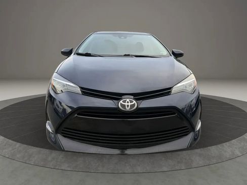 Used 2019 Toyota Corolla LE w/ LE Premium Package w/Moonroof FWD image 7