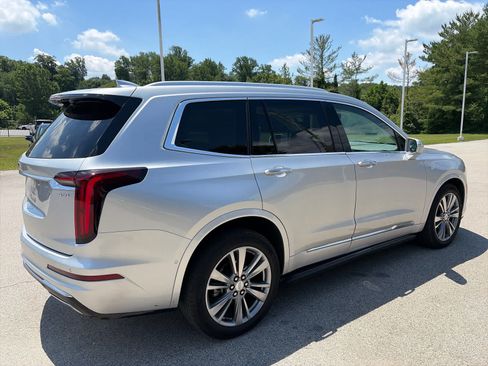 Used 2020 Cadillac XT6 Premium Luxury AWD/4WD image 4