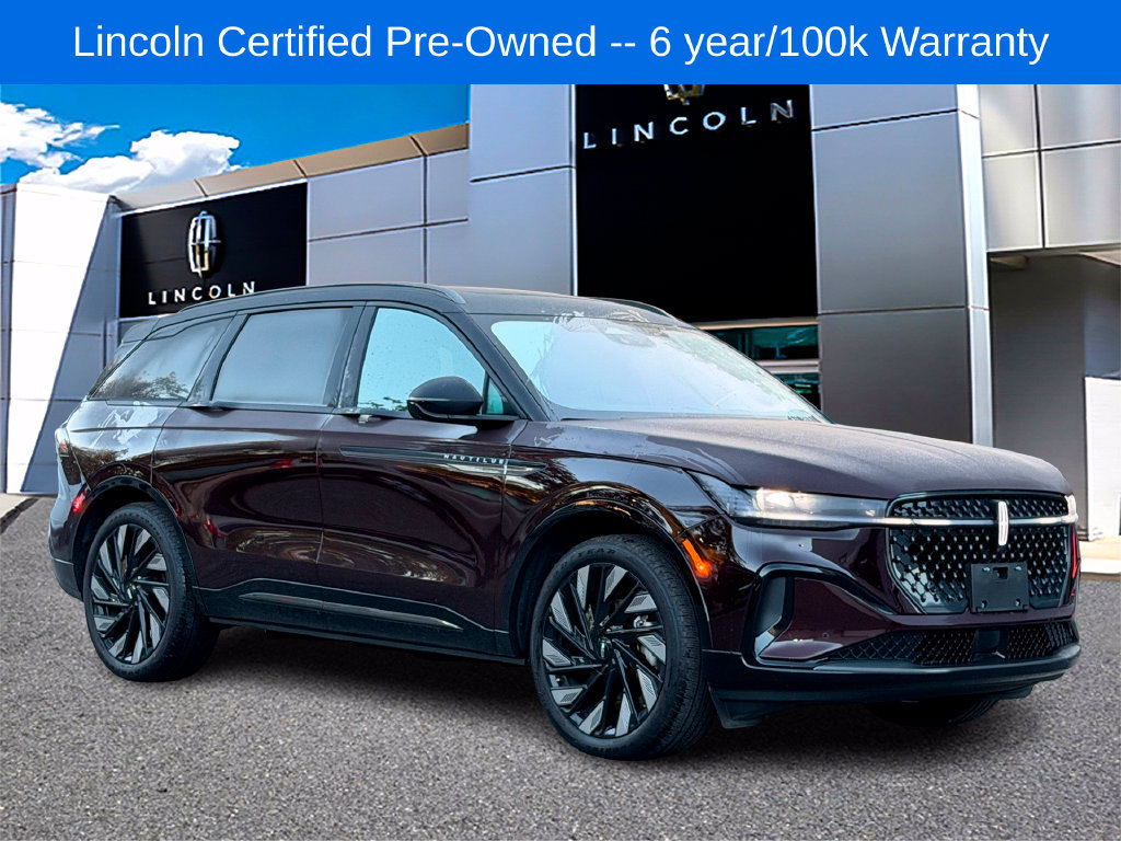 Used 2025 Lincoln Nautilus Reserve w/ Jet Appearance Package AWD/4WD image 1