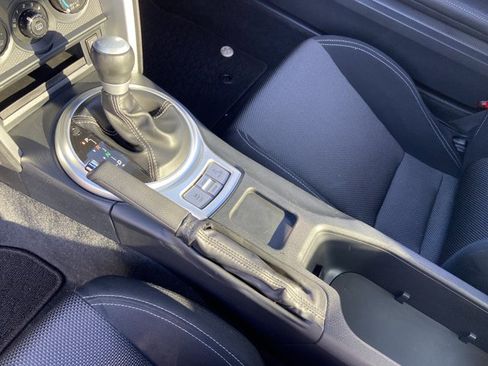 Used 2019 Toyota 86 RWD image 25