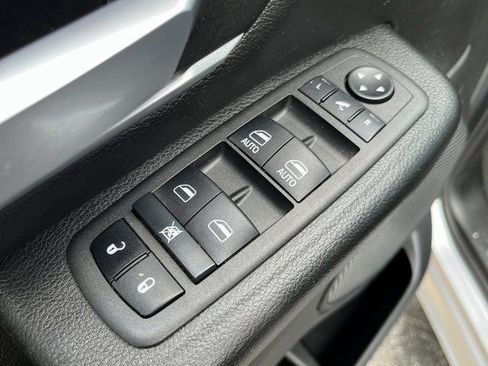 Used 2022 RAM 1500 Big Horn image 9