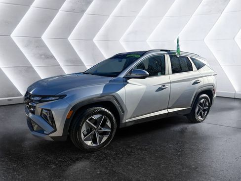 Used 2025 Hyundai Tucson SEL image 3