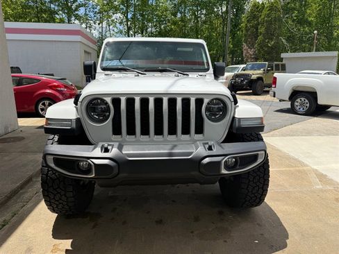 Used 2020 Jeep Gladiator Overland w/ Popular Equipment Package AWD/4WD image 18