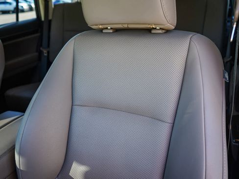 Used 2021 Lexus GX 460 Premium w/ Premium Plus Package AWD/4WD image 26