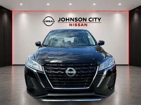 Used 2025 Nissan Kicks Play S FWD image 10