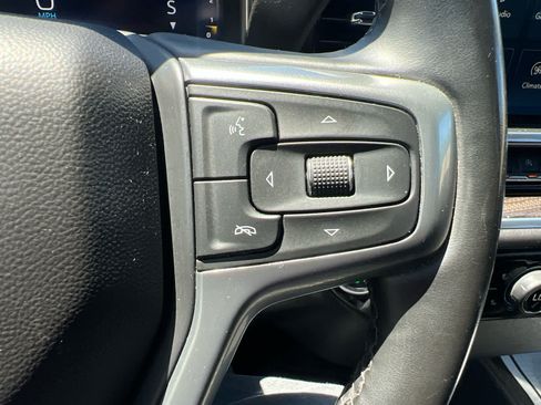 Used 2025 Chevrolet Silverado 1500 LT AWD/4WD image 17