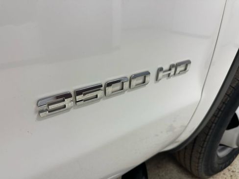 Used 2015 GMC Sierra 3500 2WD Regular Cab w/ Sierra Convenience Package image 12