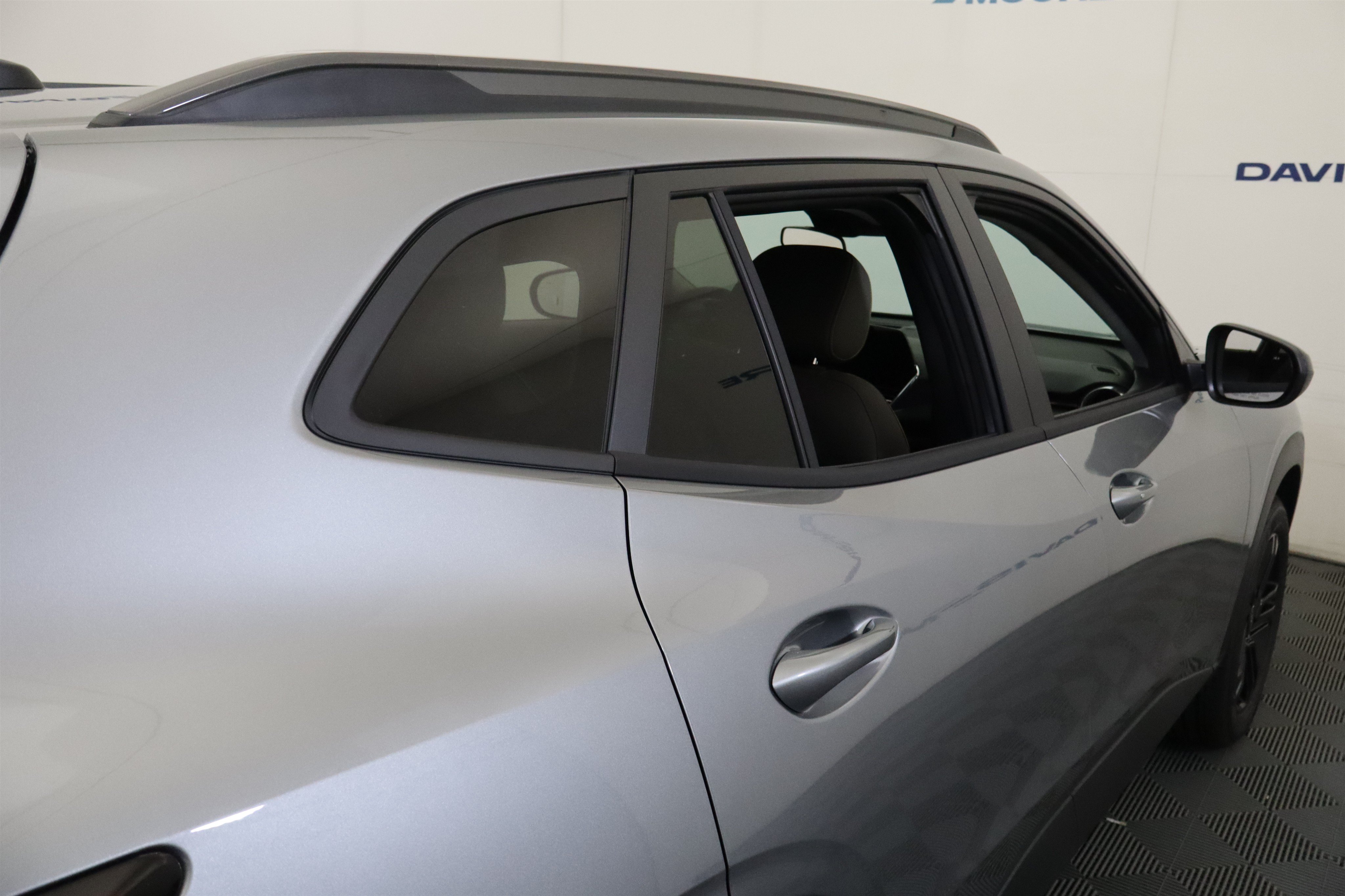 New 2026 Chevrolet Trax ACTIV w/ Driver Confidence Package FWD image 7