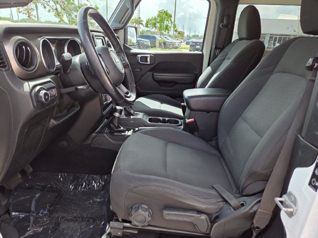 Used 2020 Jeep Wrangler Sport AWD/4WD image 26