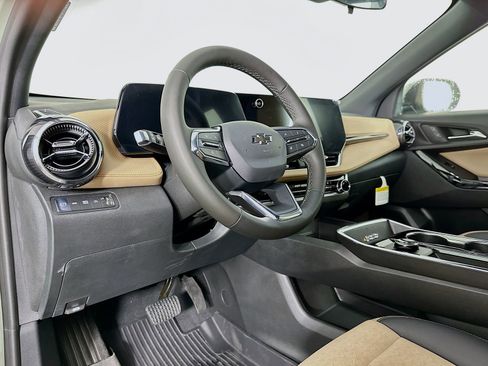 New 2026 Chevrolet Equinox ACTIV w/ Convenience Package III AWD/4WD image 10