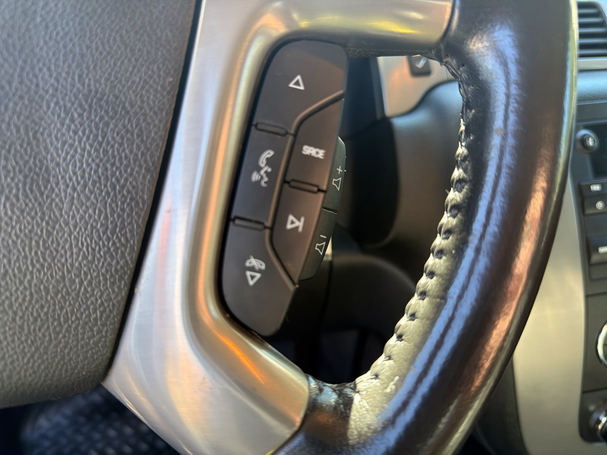 Used 2012 Chevrolet Silverado 1500 LTZ AWD/4WD image 19