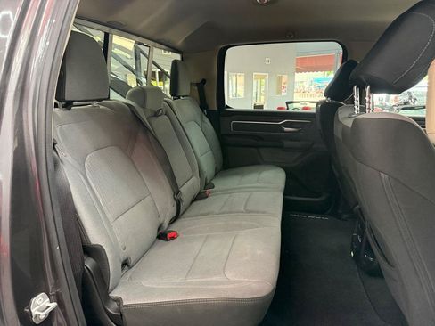 Used 2019 RAM 1500 Big Horn AWD/4WD image 16