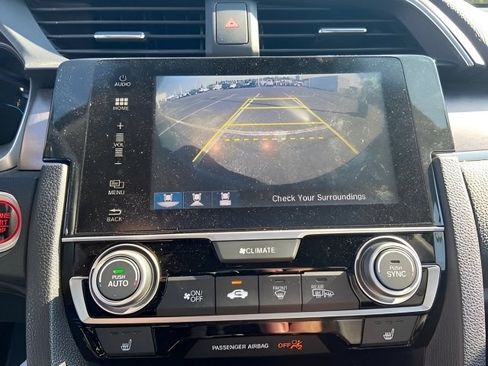 Used 2016 Honda Civic Touring image 22