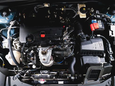 Certified 2024 Honda HR-V LX image 12