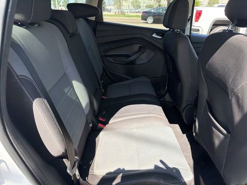 Used 2016 Ford Escape SE image 18