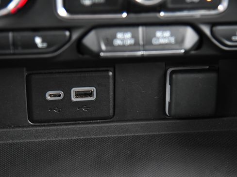 Used 2024 Chevrolet Tahoe LT image 26