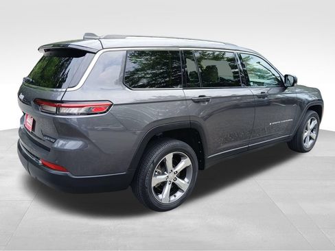 Used 2022 Jeep Grand Cherokee L Limited RWD image 12