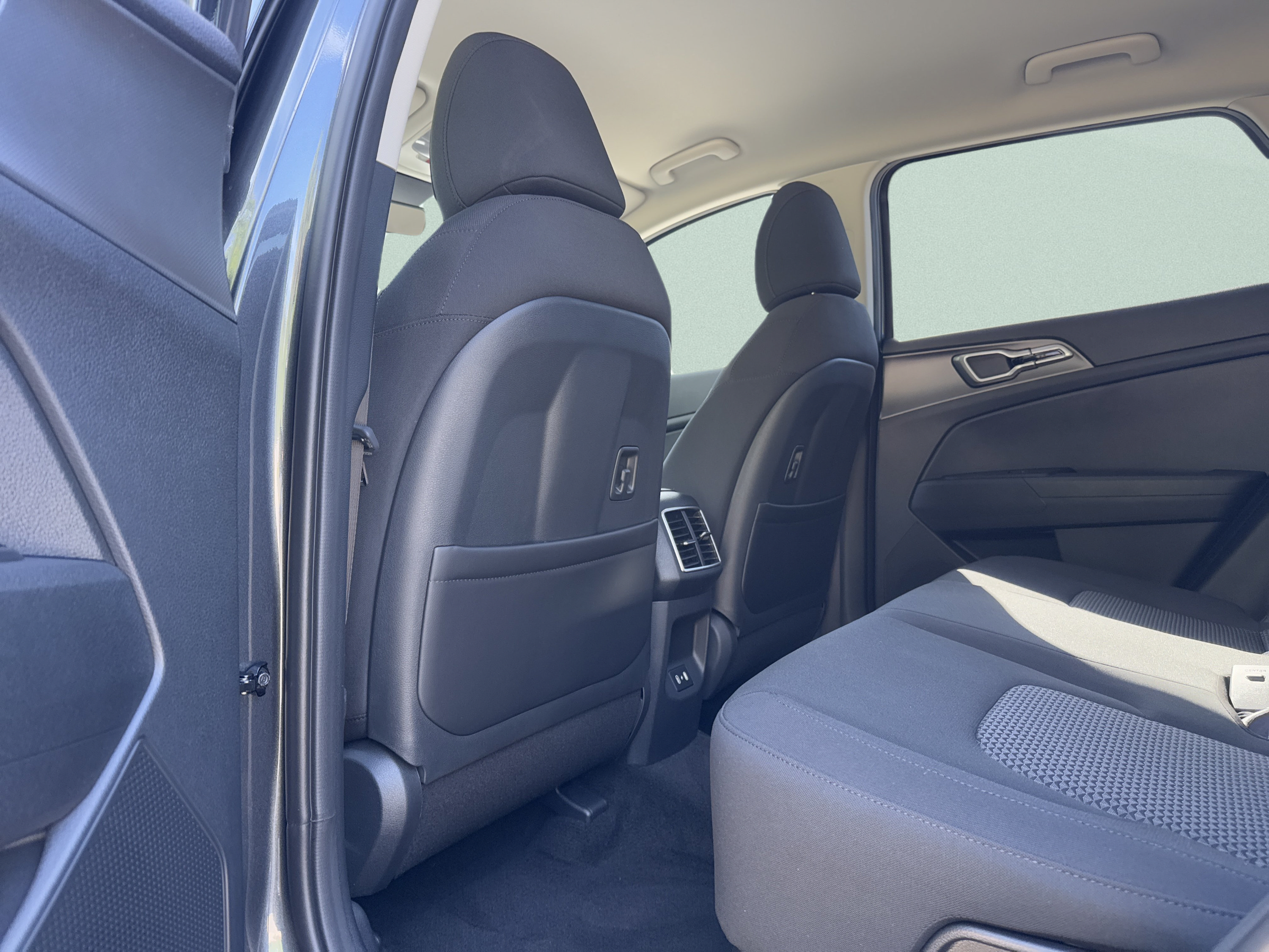 New 2027 Kia Sportage S AWD/4WD image 26