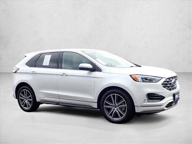 Used 2019 Ford Edge Titanium w/ Equipment Group 301A AWD/4WD image 6