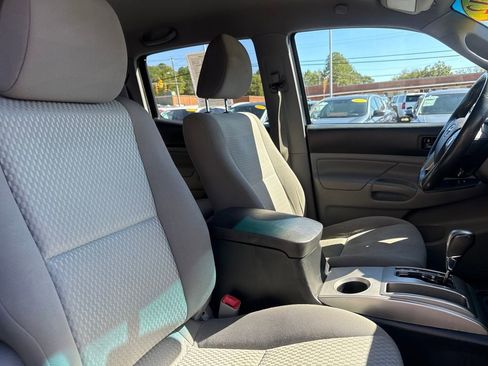 Used 2012 Toyota Tacoma 4x4 Double Cab image 18