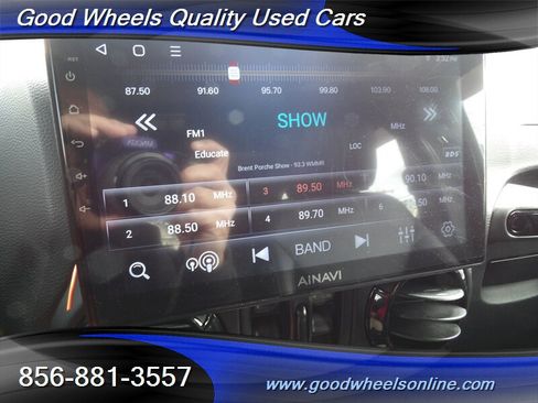 Used 2017 Jeep Wrangler Unlimited Sahara AWD/4WD image 17