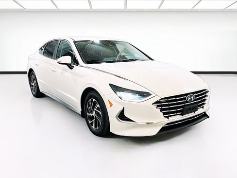 Used 2022 Hyundai Sonata Blue image 3