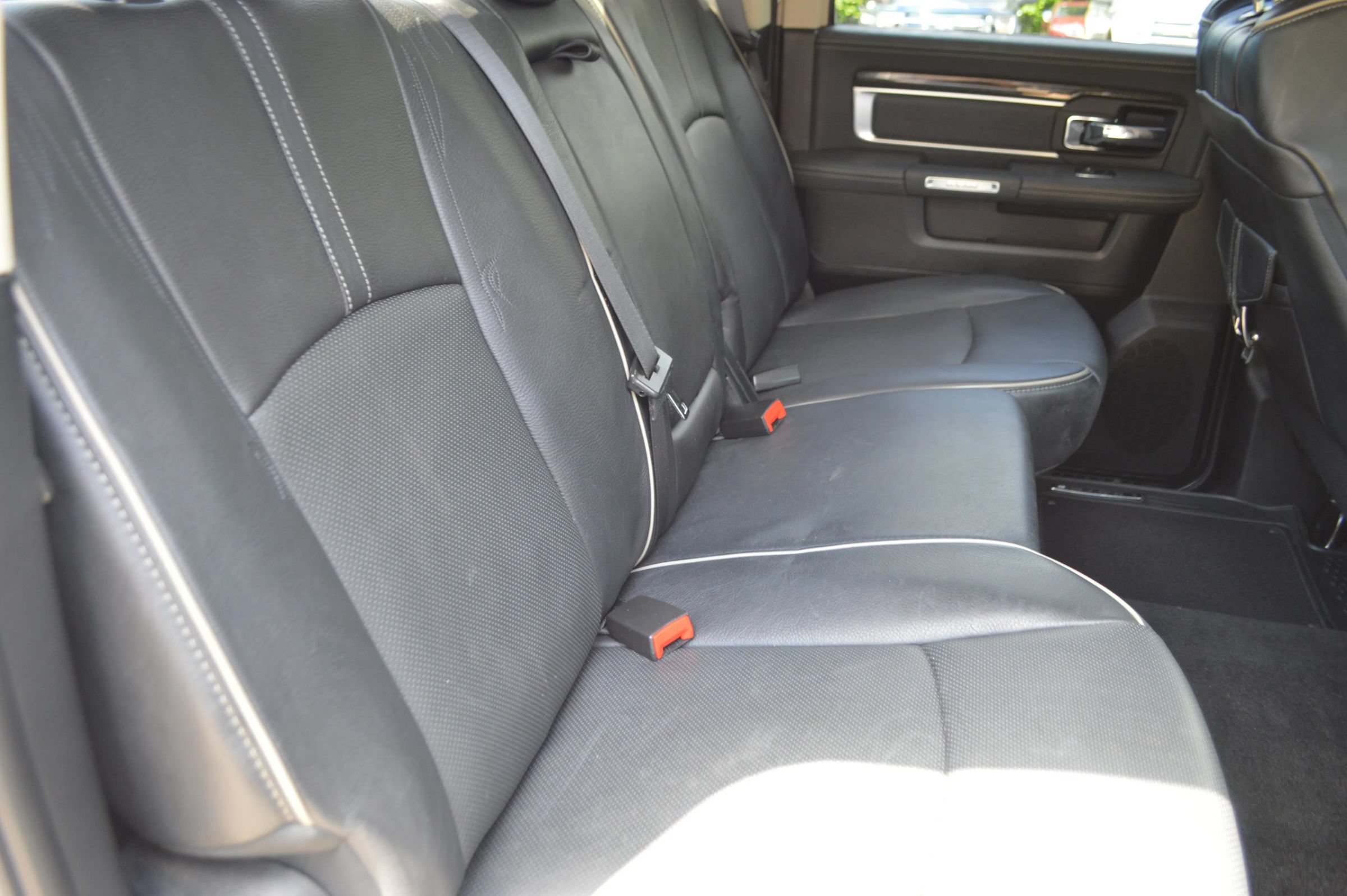 Used 2015 RAM 1500 Limited AWD/4WD image 27