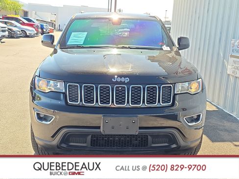 Used 2020 Jeep Grand Cherokee Laredo RWD image 2