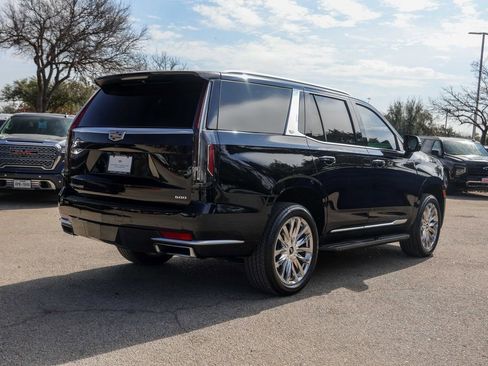 Used 2024 Cadillac Escalade Premium Luxury image 4