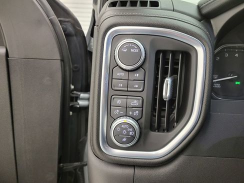 Certified 2021 GMC Sierra 1500 SLT image 34